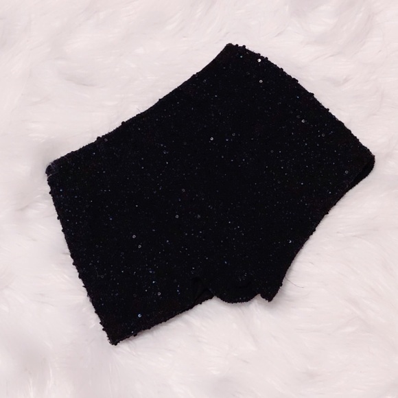 Forever 21 Textured Party Shorts - Picture 3 of 3